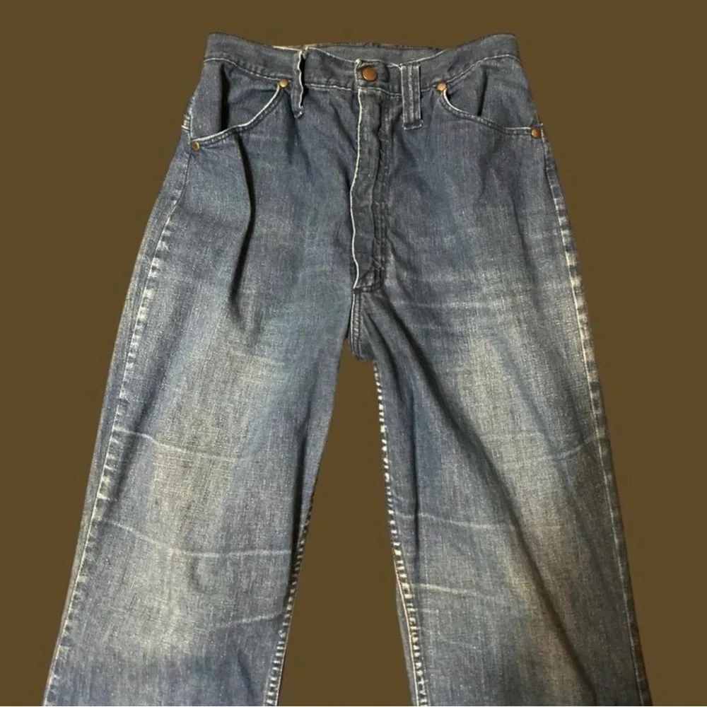 Wrangler Women's Flare Jeans in Blue - Picture 4 of 7